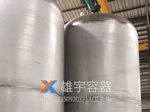 立式储油罐